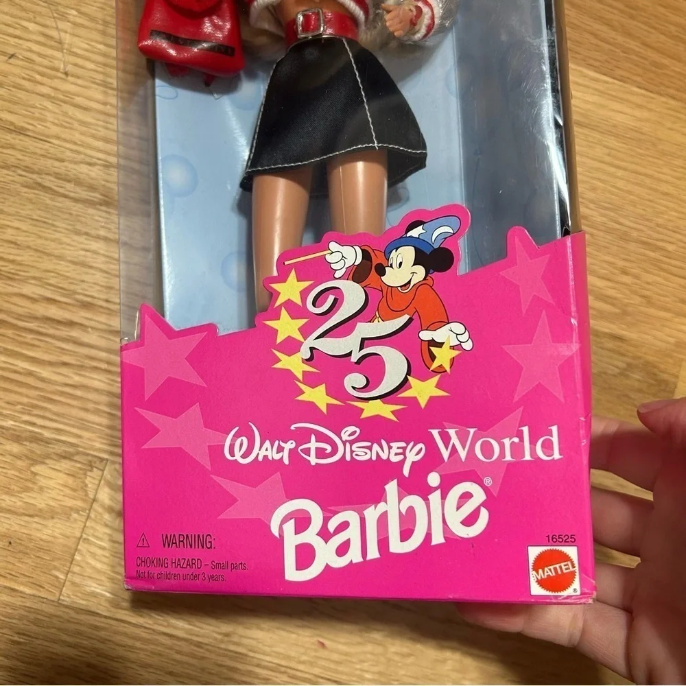 Vintage Disney Barbie Doll NWT 25th Anniversary Walt Disney World Balloon Mickey